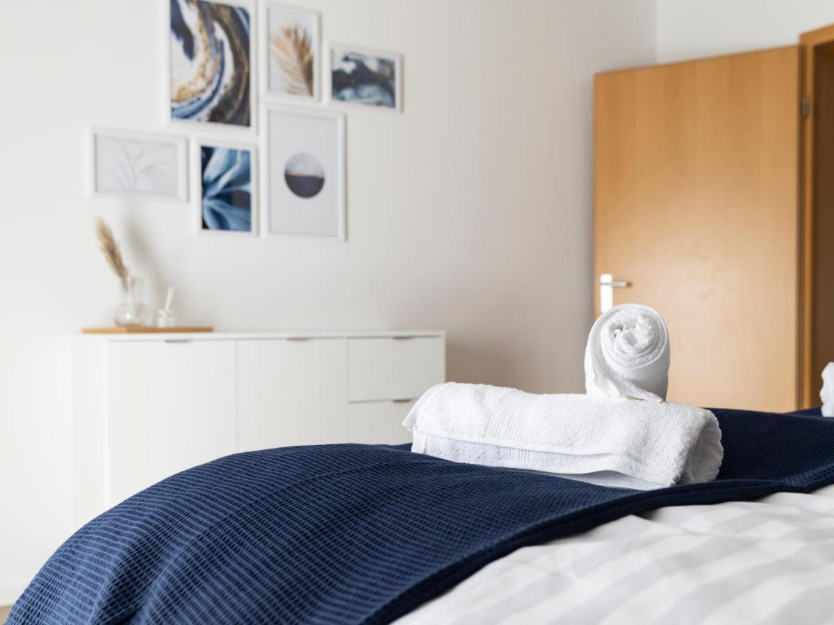 Apartment Arena In Der Naehe - Tiefgarage - Balkon - Kueche - Smart Tv *